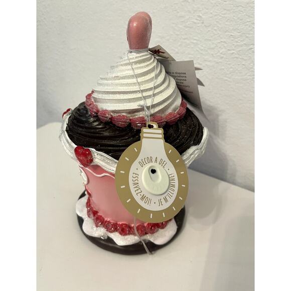 LOVE & Cupcakes Gingerbread House LED Light Up Heart Glitter/ Pink - Picture 4 of 5